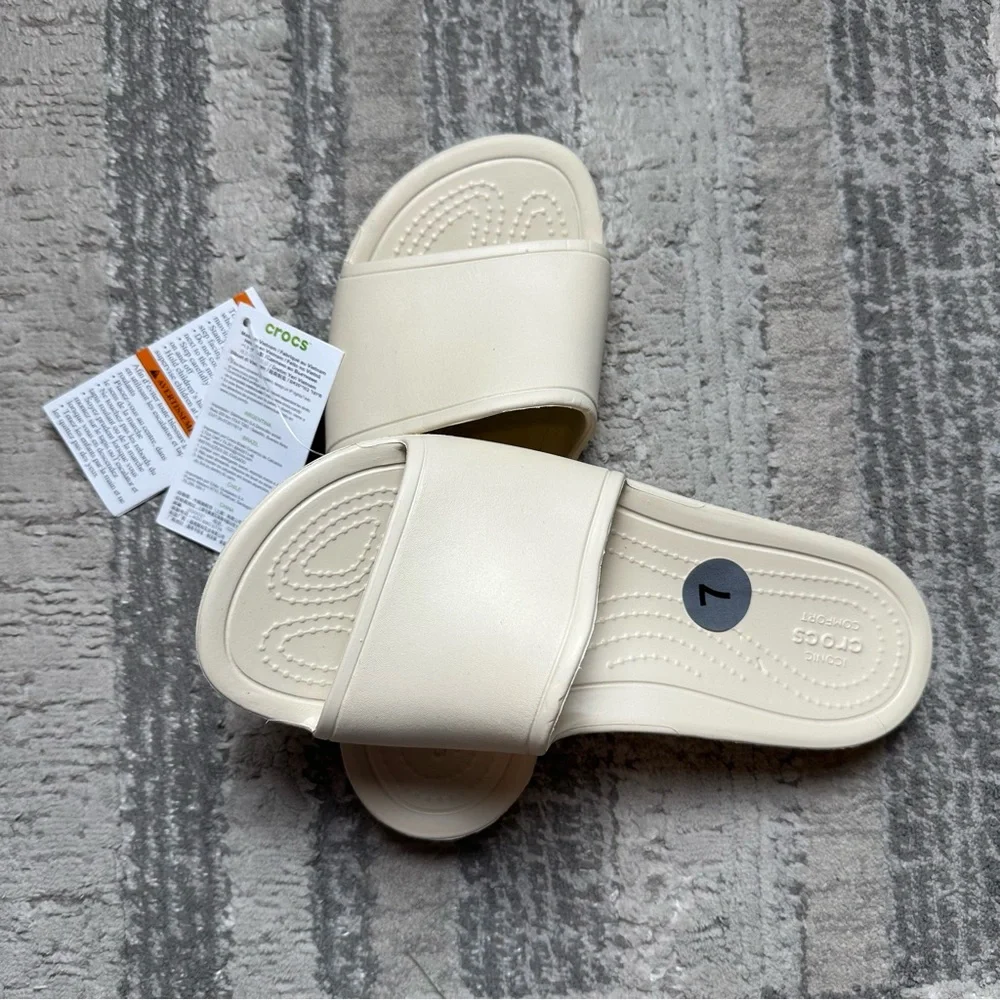 Crocs Women’s Classic Slide Sandals – White, Size W7, NWT - Picture 4 of 4
